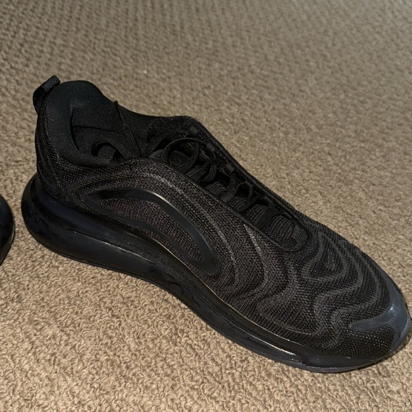 Black Nike Air Max; Size 10.5 Men’s - Picture 5 of 10